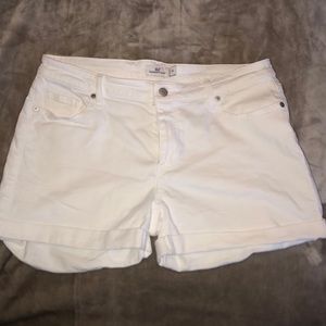Vineyard Vines White Jean Shorts